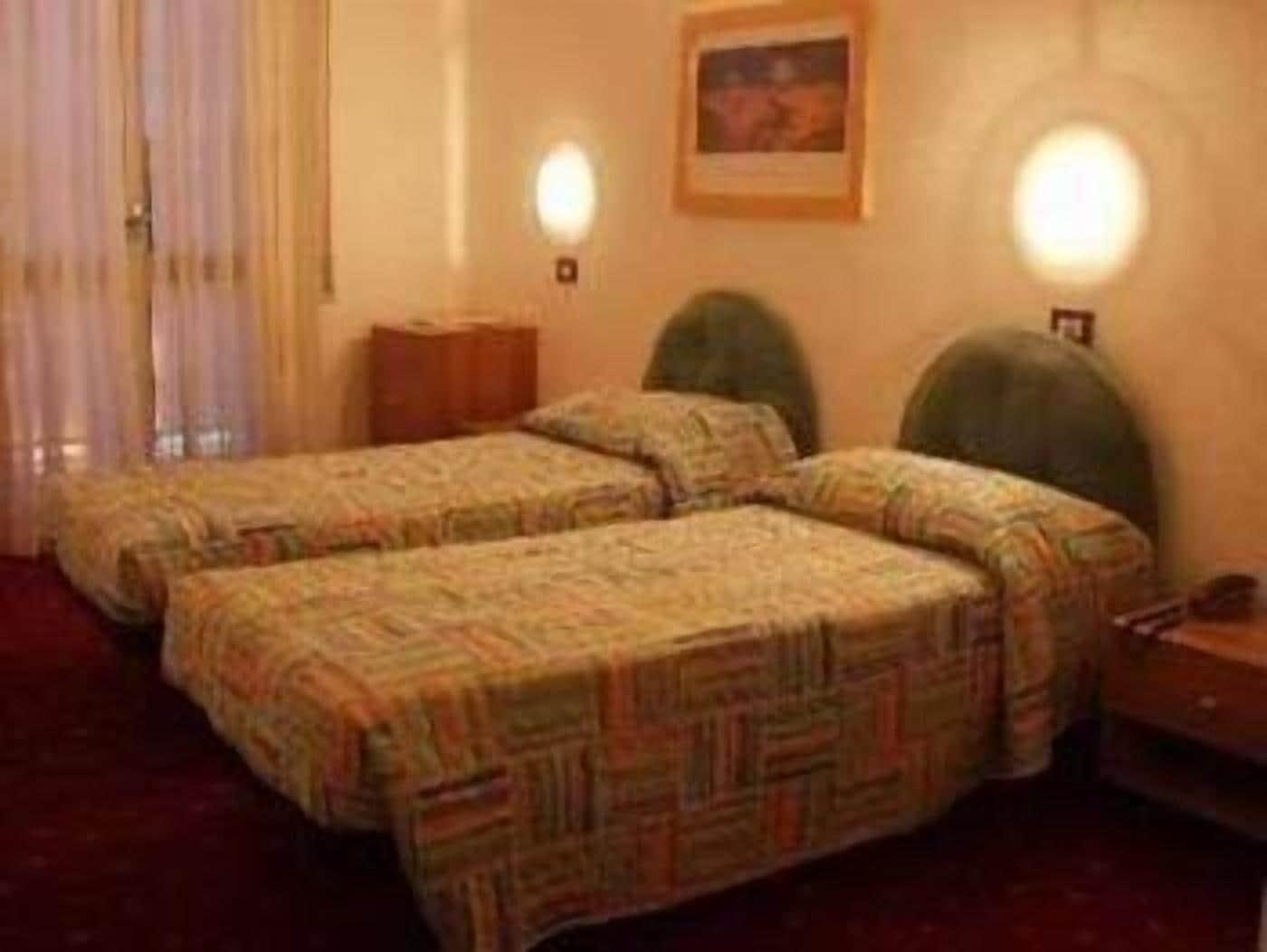 Hotel Stella D'Italia - Nuova Gestione ريميني المظهر الخارجي الصورة
