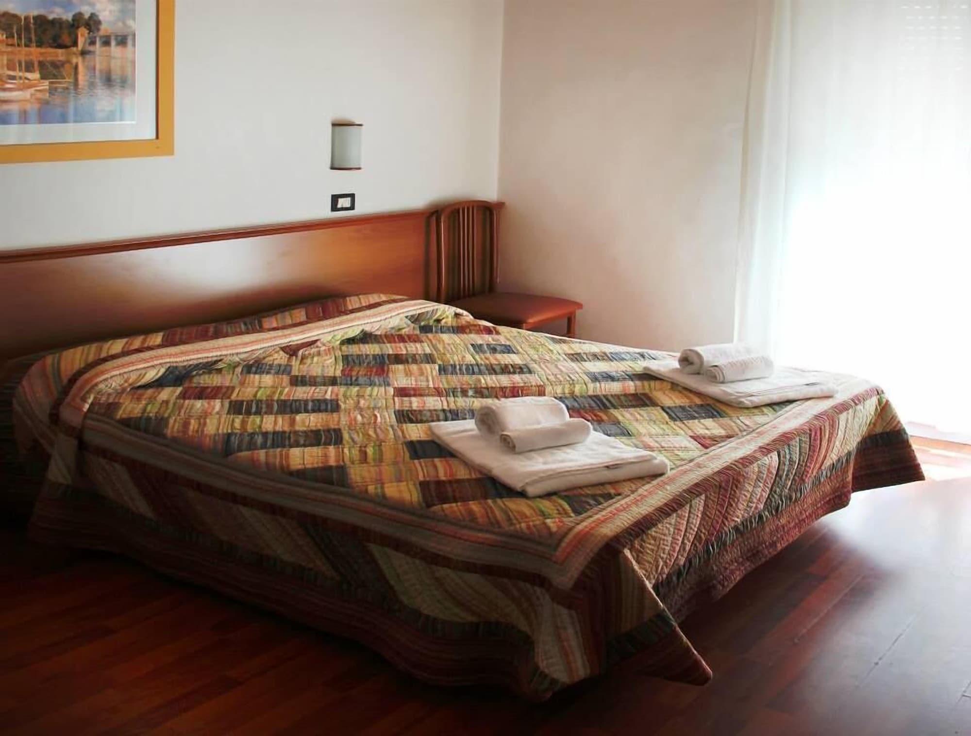 Hotel Stella D'Italia - Nuova Gestione ريميني المظهر الخارجي الصورة