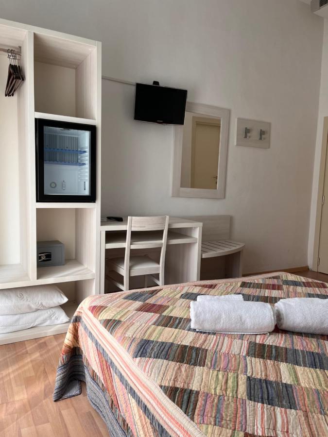 Hotel Stella D'Italia - Nuova Gestione ريميني المظهر الخارجي الصورة