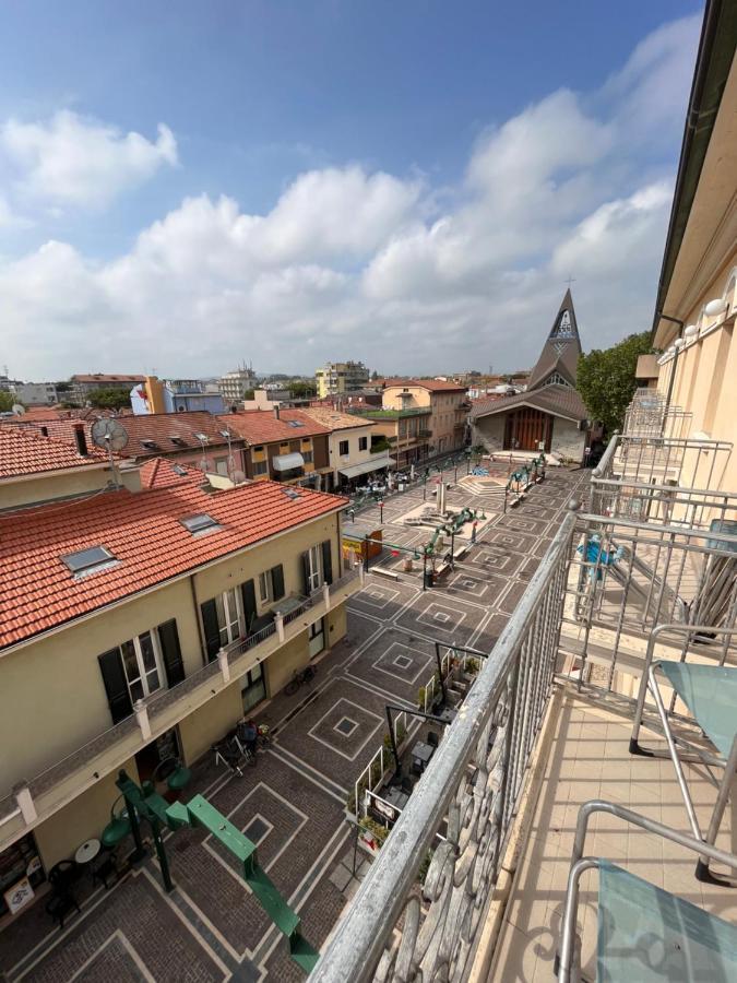 Hotel Stella D'Italia - Nuova Gestione ريميني المظهر الخارجي الصورة