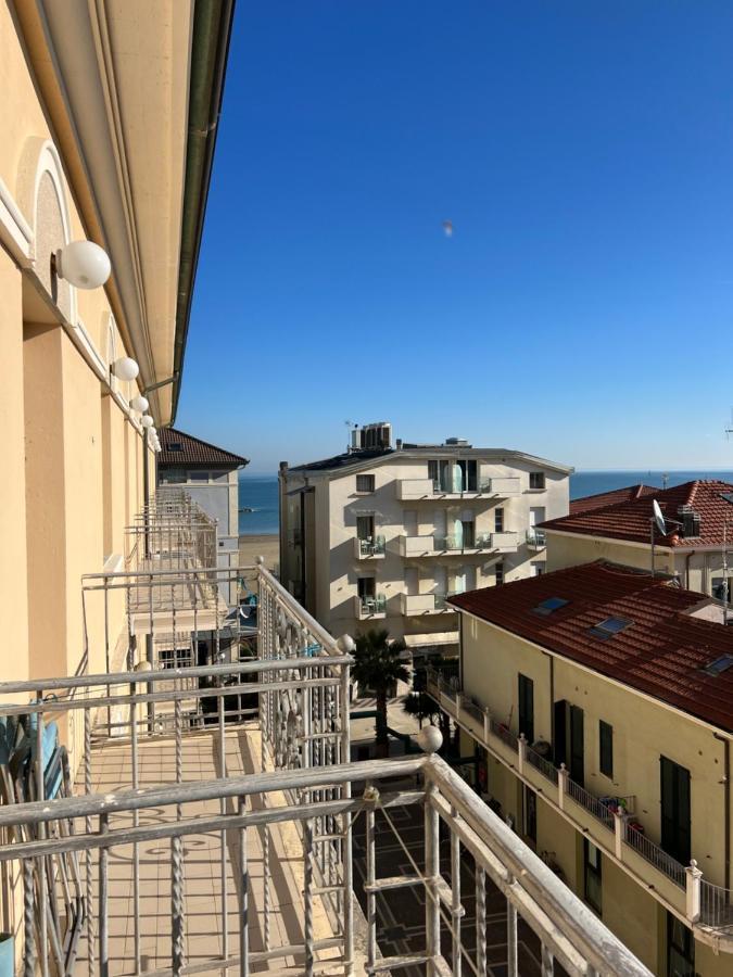 Hotel Stella D'Italia - Nuova Gestione ريميني المظهر الخارجي الصورة