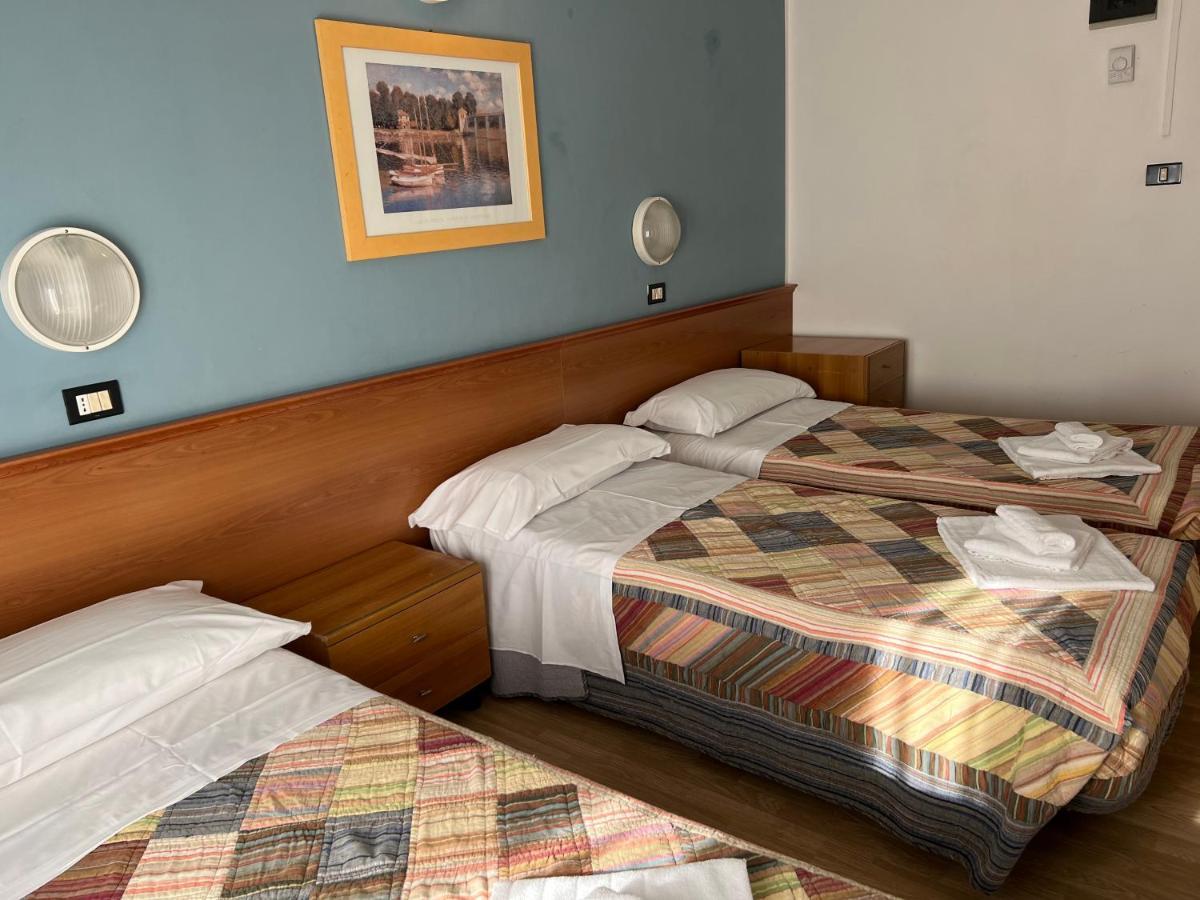Hotel Stella D'Italia - Nuova Gestione ريميني المظهر الخارجي الصورة